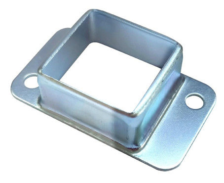6 &quot;3&quot; जस्ती पोस्ट कैप्स 6x6 4x4 2x4 1.5 मिमी मोटाई स्टील माउंटिंग पोस्ट प्लेट